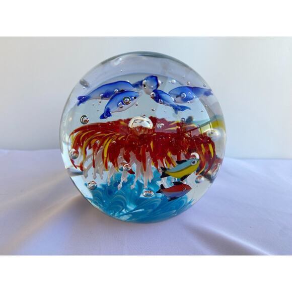 Large Paperweight Dolphins Fish Controlled Bullicante Bubbles 4.8 x 4.5 in - Picture 1 of 5